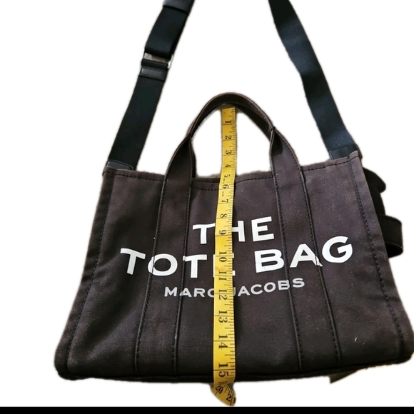 Marc Jacobs Black The Medium Everyday Minimalist Designer Canvas Tote Bag - Picture 11 of 13